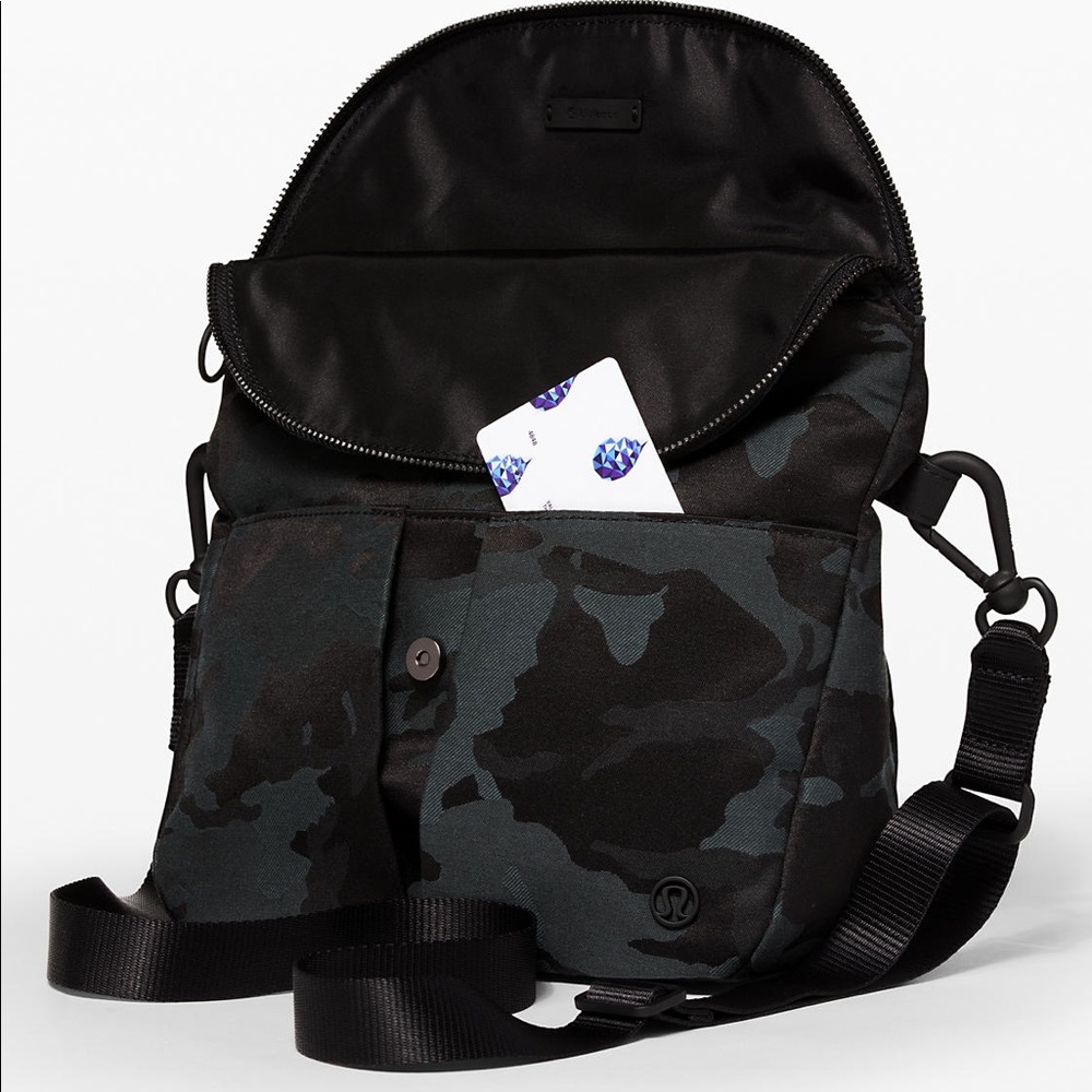 Lululemon All Night Festival Bag CAMO Print NWOT